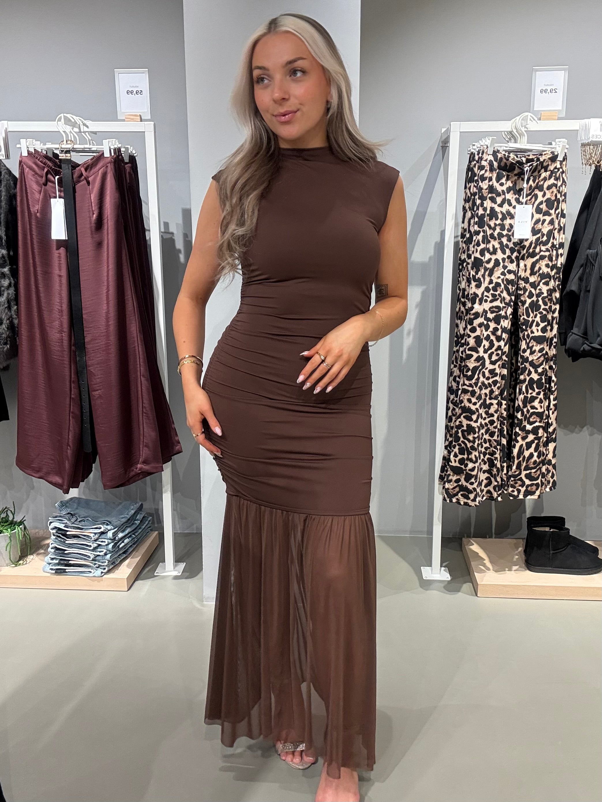 VIKENZA Long Dress - Shaved Chocolate